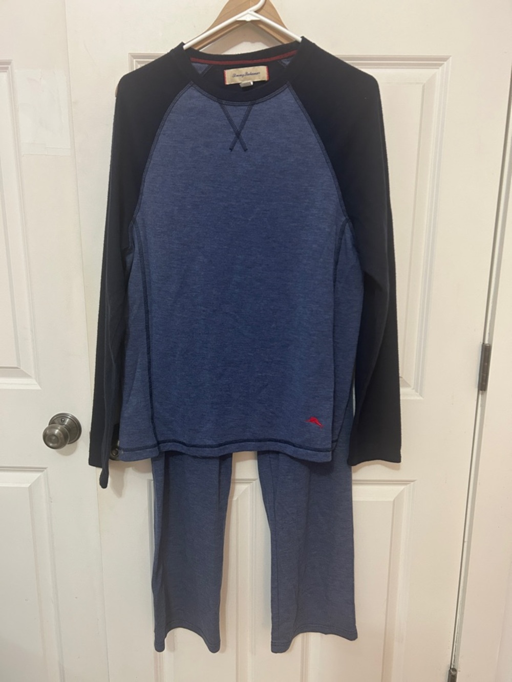 Tommy Bahama Men’s Raglan Lounge Set size medium blue pajama set